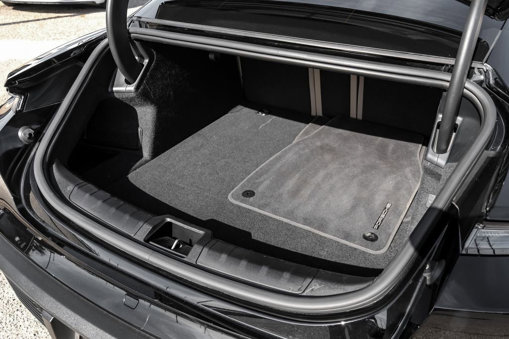 Used 2022 Porsche Taycan image 55