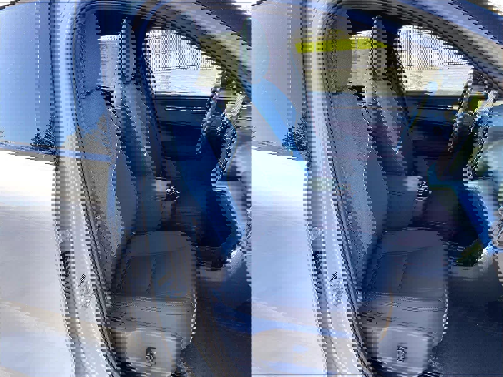 New 2026 Volvo EX30 Ultra w/ Protection Package Premier image 31