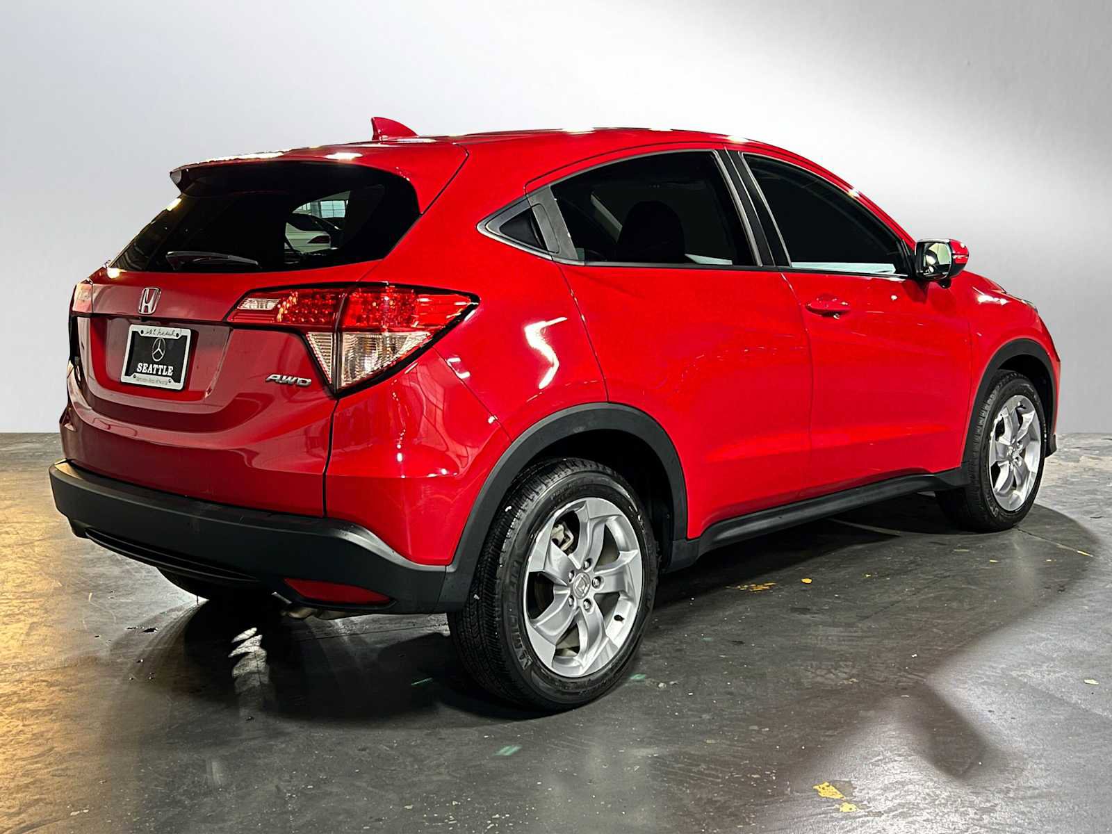 Used 2017 Honda HR-V EX image 3