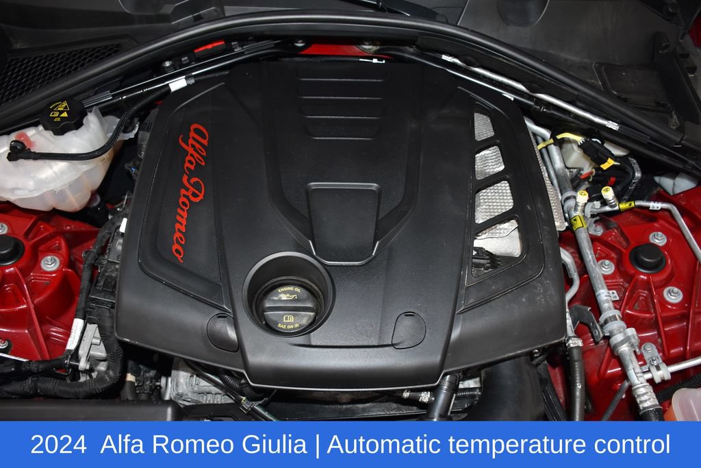 Used 2024 Alfa Romeo Giulia Sprint AWD/4WD image 7