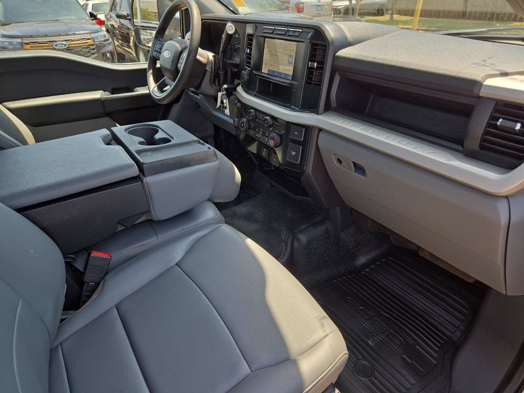 Used 2023 Ford F250 XL w/ 360-Degree Camera Package AWD/4WD image 12
