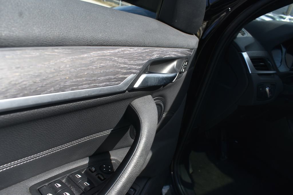 Used 2019 BMW X1 xDrive28i w/ Convenience Package image 12