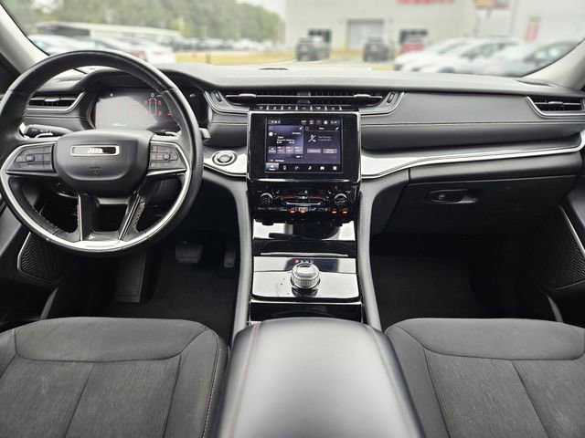 Used 2022 Jeep Grand Cherokee L Laredo w/ Luxury Tech Group I image 15