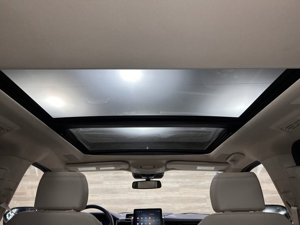 Used 2024 Ford Expedition Max Platinum AWD/4WD image 16