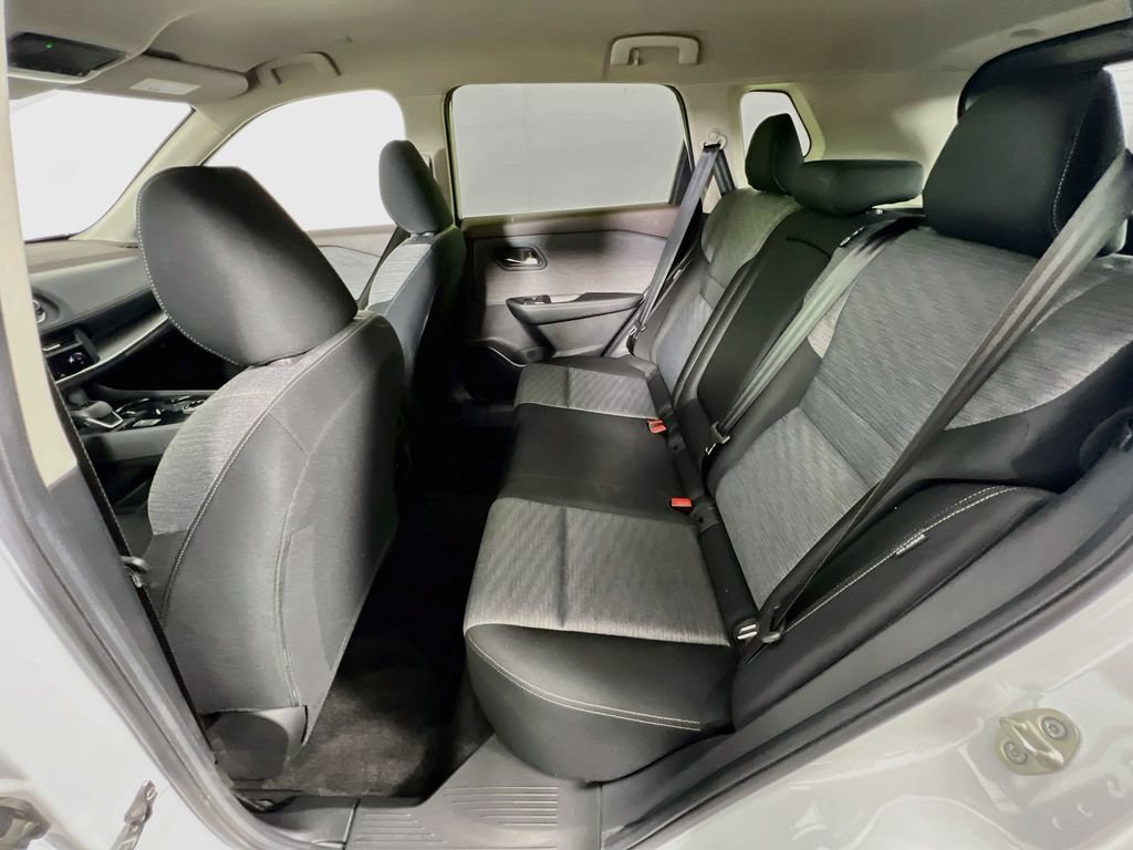 Used 2023 Nissan Rogue SV AWD/4WD image 22