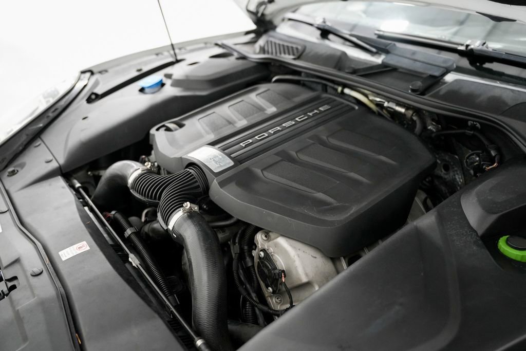 Used 2015 Porsche Cayenne S image 49