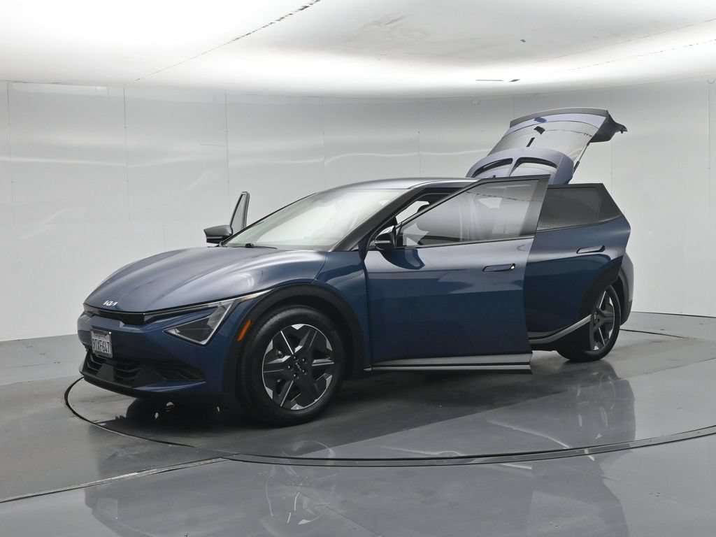 Used 2025 Kia EV6 Light RWD image 34