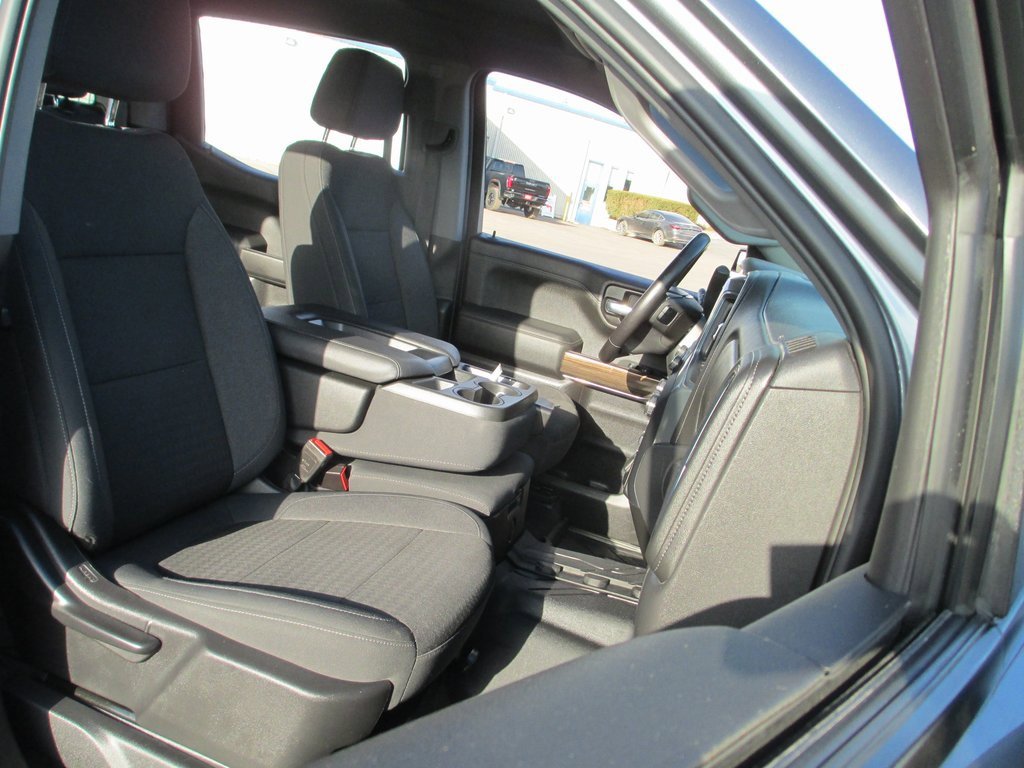 Used 2021 Chevrolet Silverado 1500 LT w/ LPO, Dark Essentials Package image 18