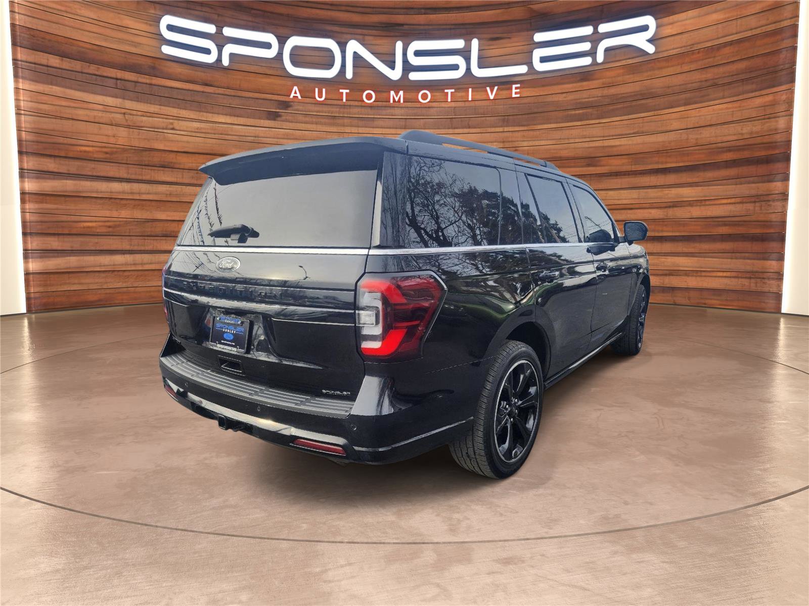 Used 2023 Ford Expedition Limited image 6