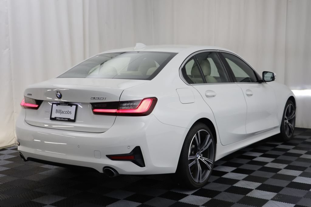 Used 2021 BMW 330i xDrive Sedan w/ Premium Package AWD/4WD image 16