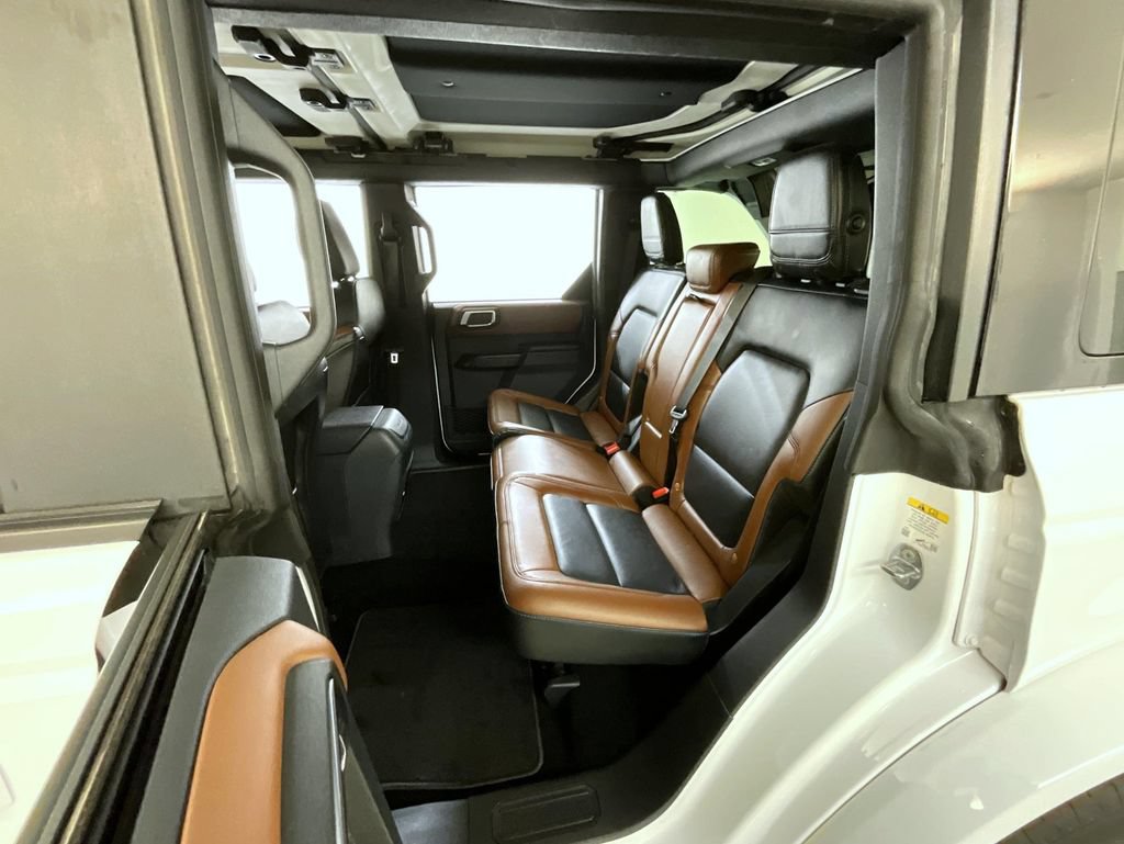 Used 2024 Ford Bronco Outer Banks AWD/4WD image 19
