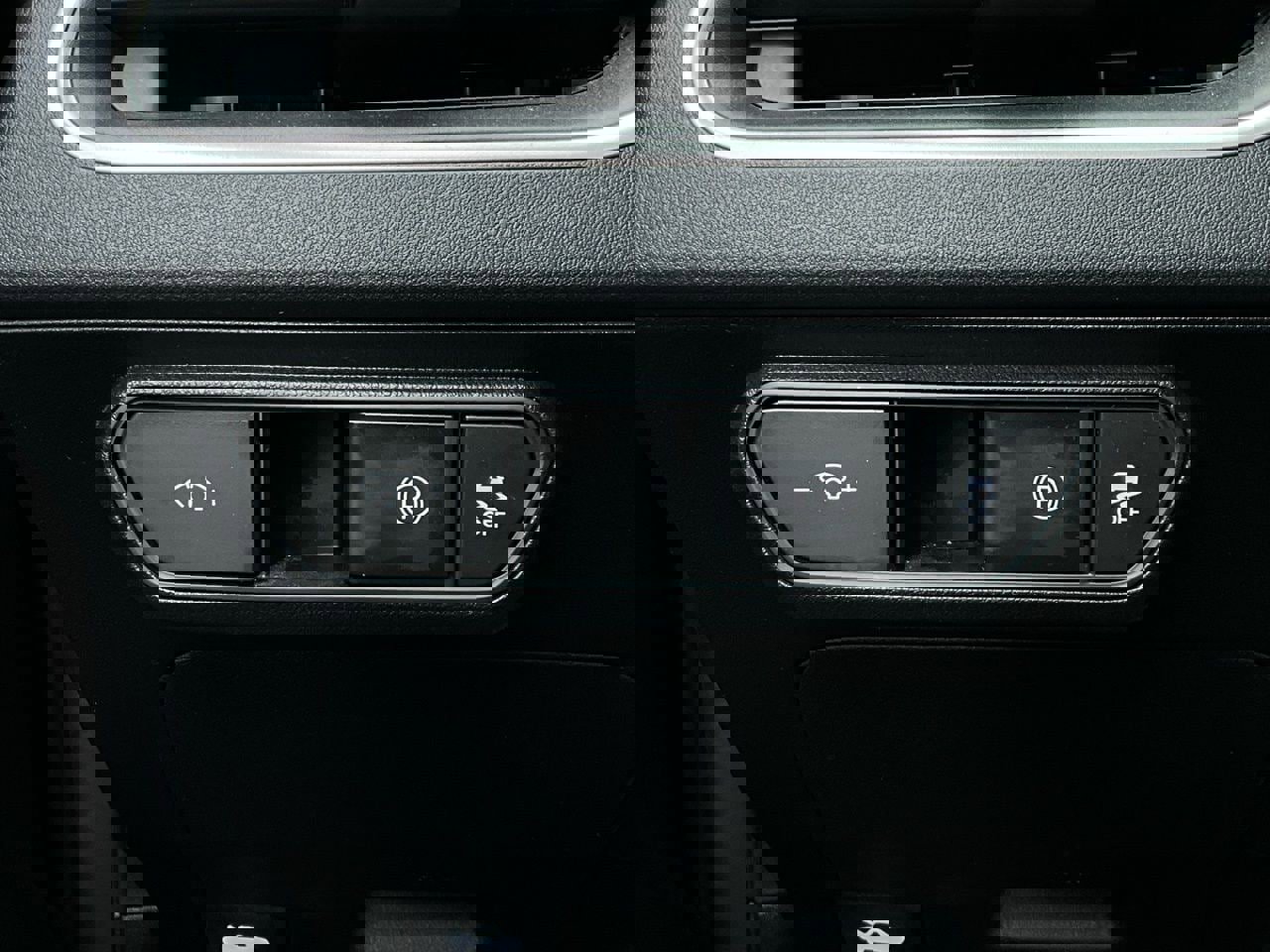 Used 2025 Kia K4 LXS image 21