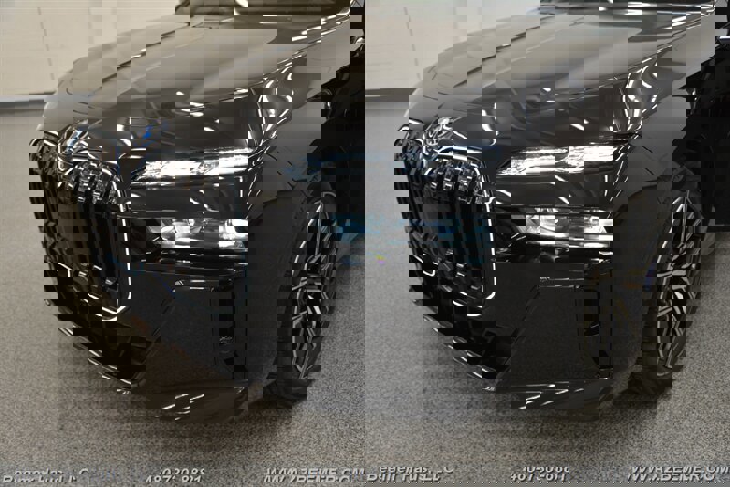 Used 2025 BMW 750e xDrive w/ Executive Package AWD/4WD image 49