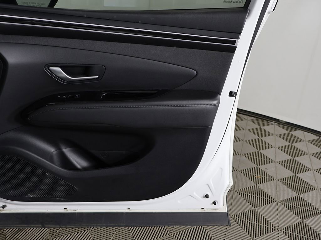 Certified 2023 Hyundai Tucson Limited AWD/4WD image 27