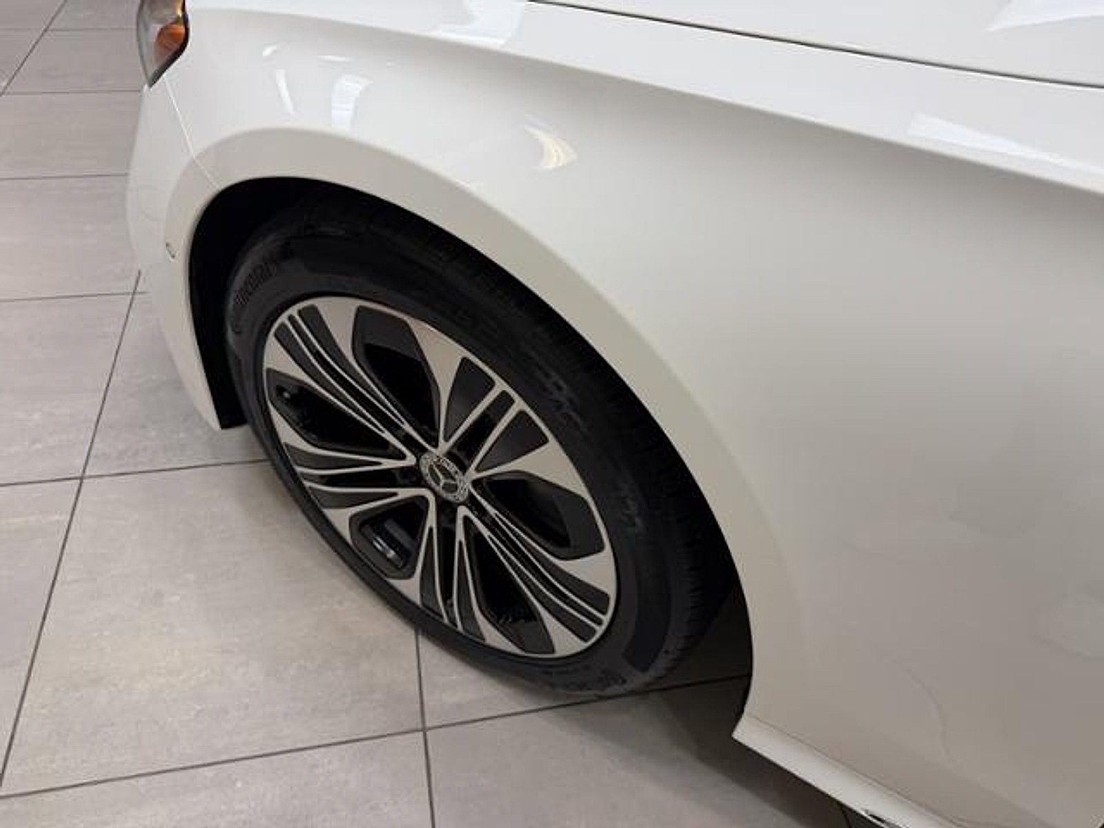 Used 2025 Mercedes-Benz E 350 Sedan w/ Winter Package image 6