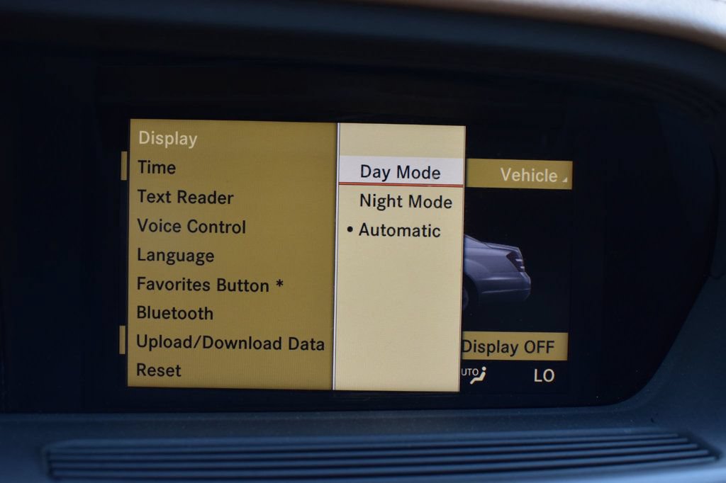 Used 2010 Mercedes-Benz S 400 image 26