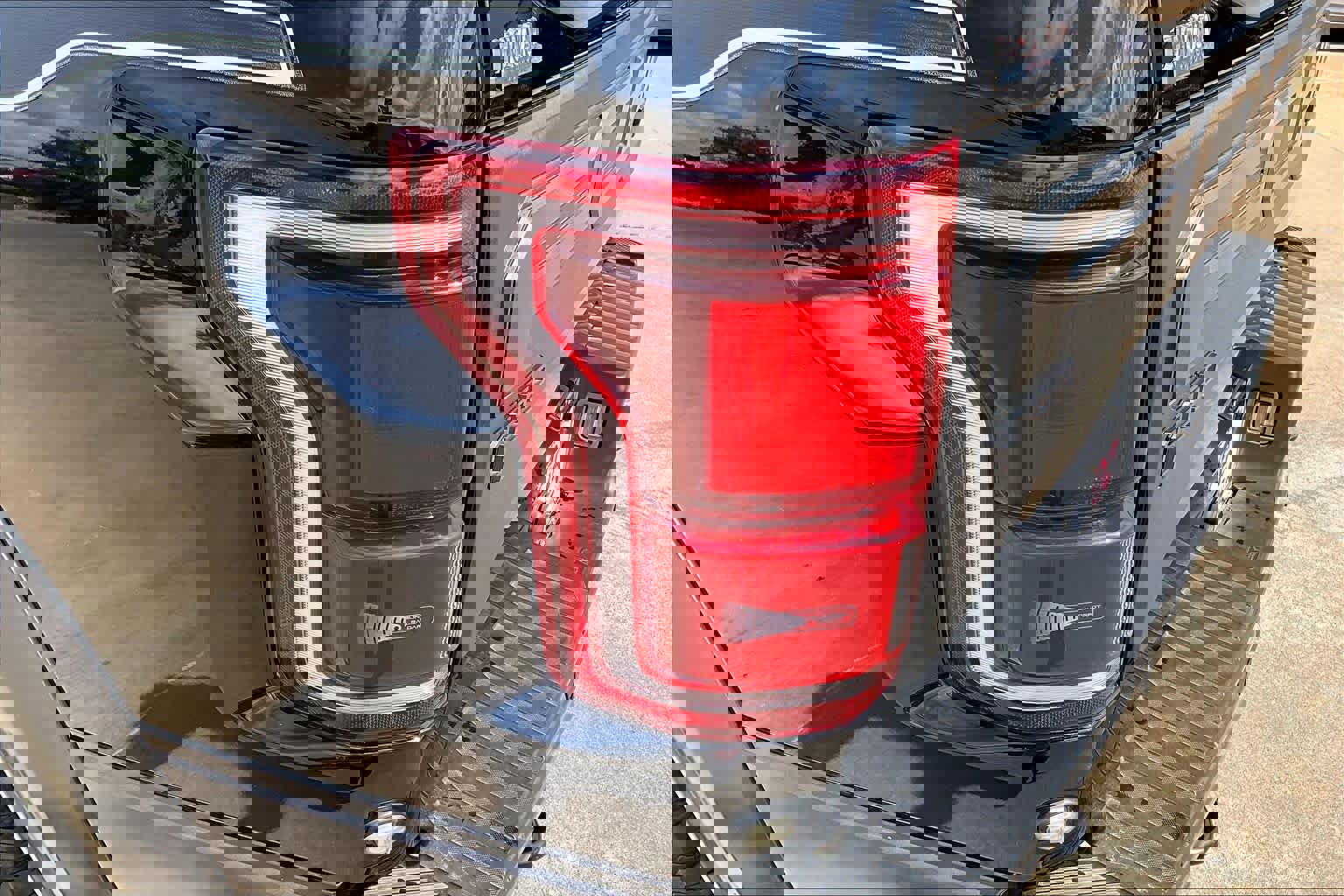 Used 2020 Ford F150 Raptor w/ Equipment Group 802A Luxury AWD/4WD image 28