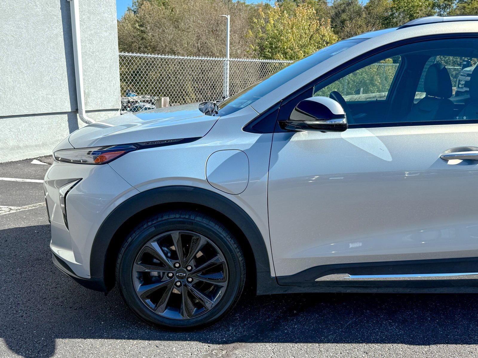 Used 2022 Chevrolet Bolt EUV Premier w/ Launch Edition image 13