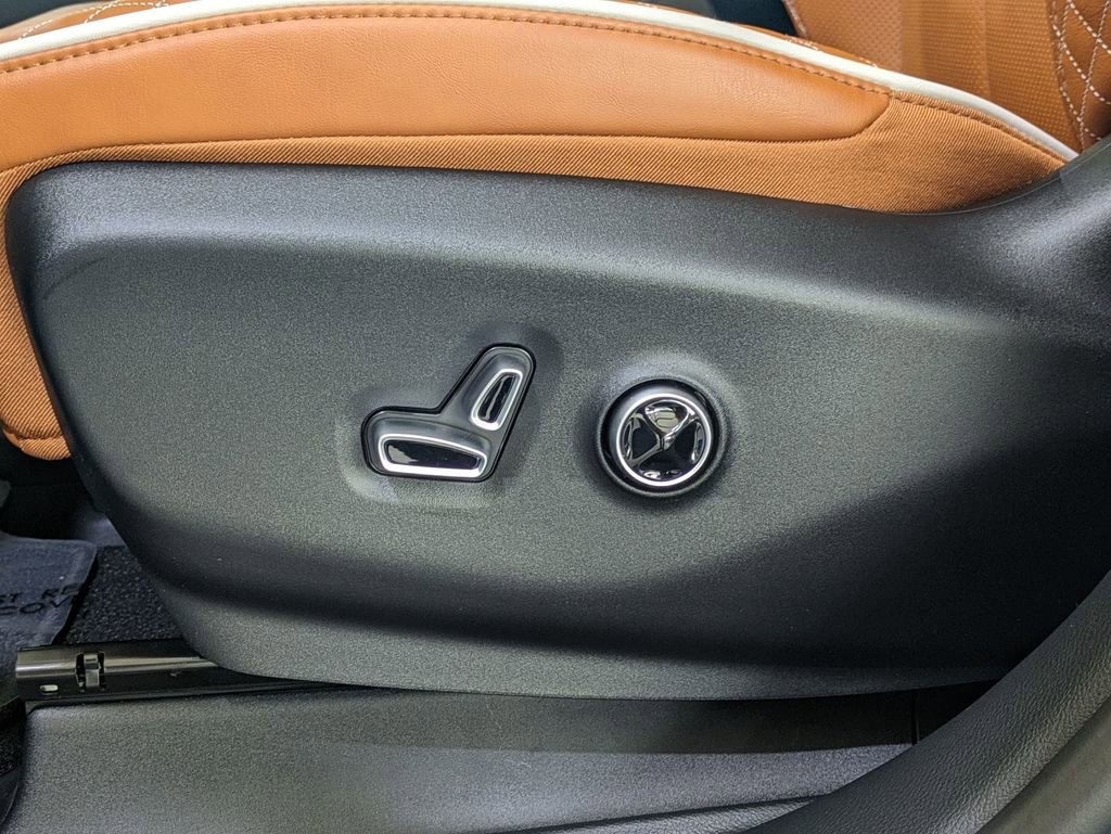 New 2026 Chrysler Pacifica Pinnacle w/ Trailer Tow Group image 15