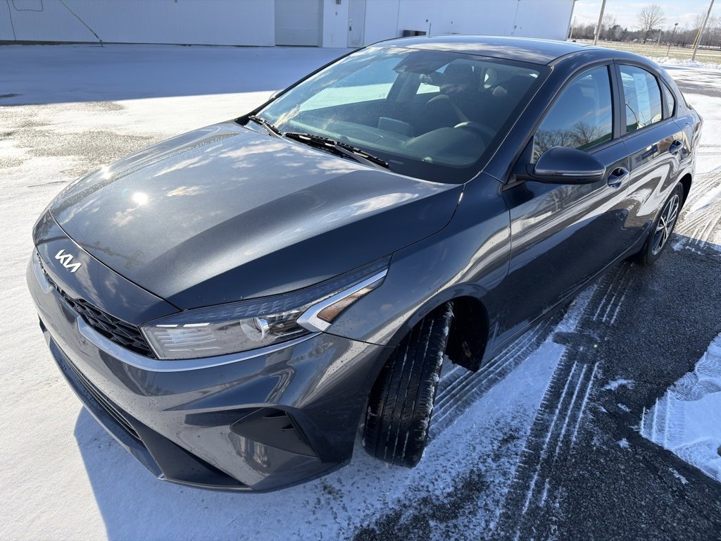 Used 2023 Kia Forte LXS w/ LXS Technology Package image 12