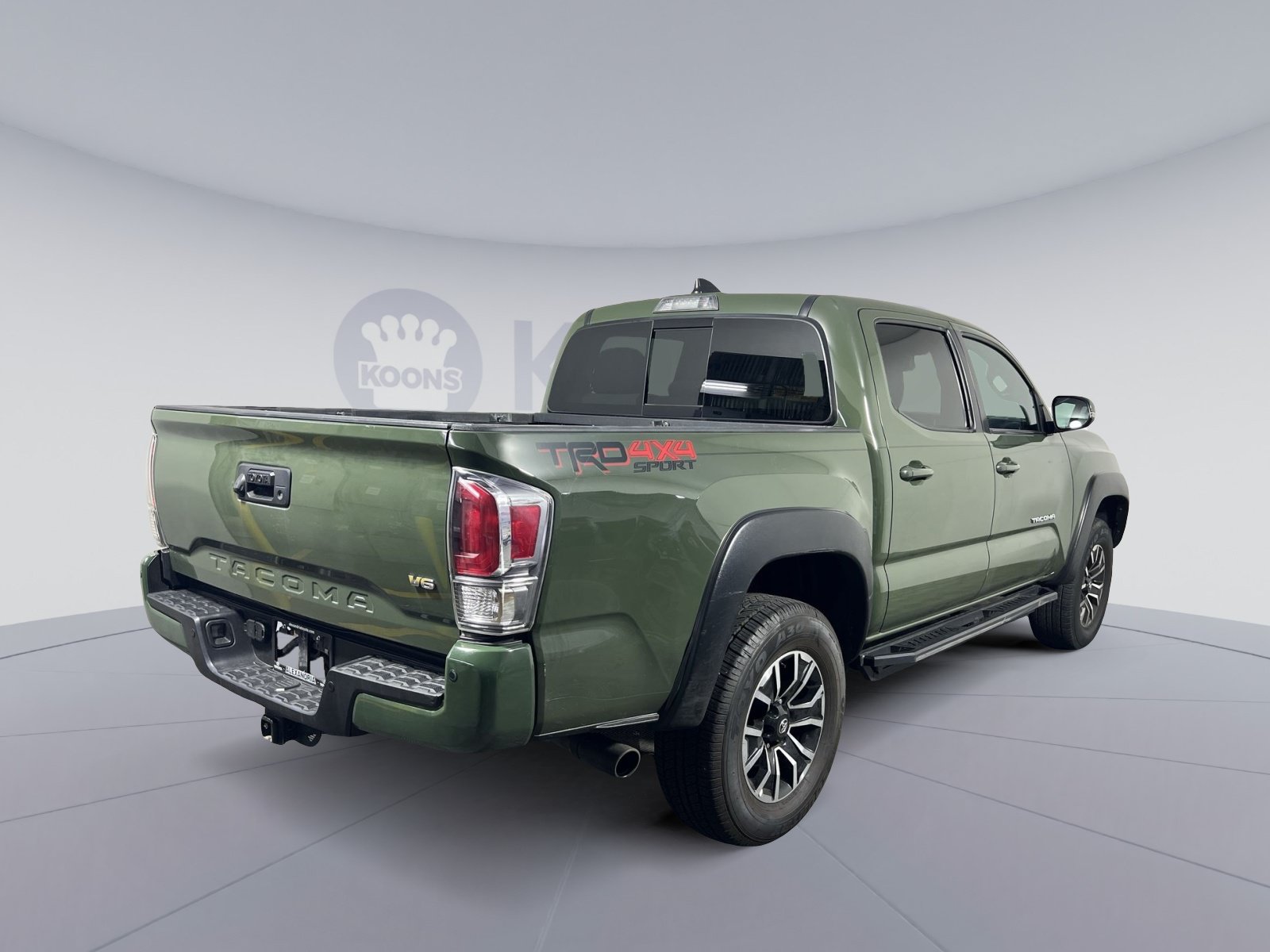 Used 2022 Toyota Tacoma TRD Sport w/ Technology Package AWD/4WD image 11