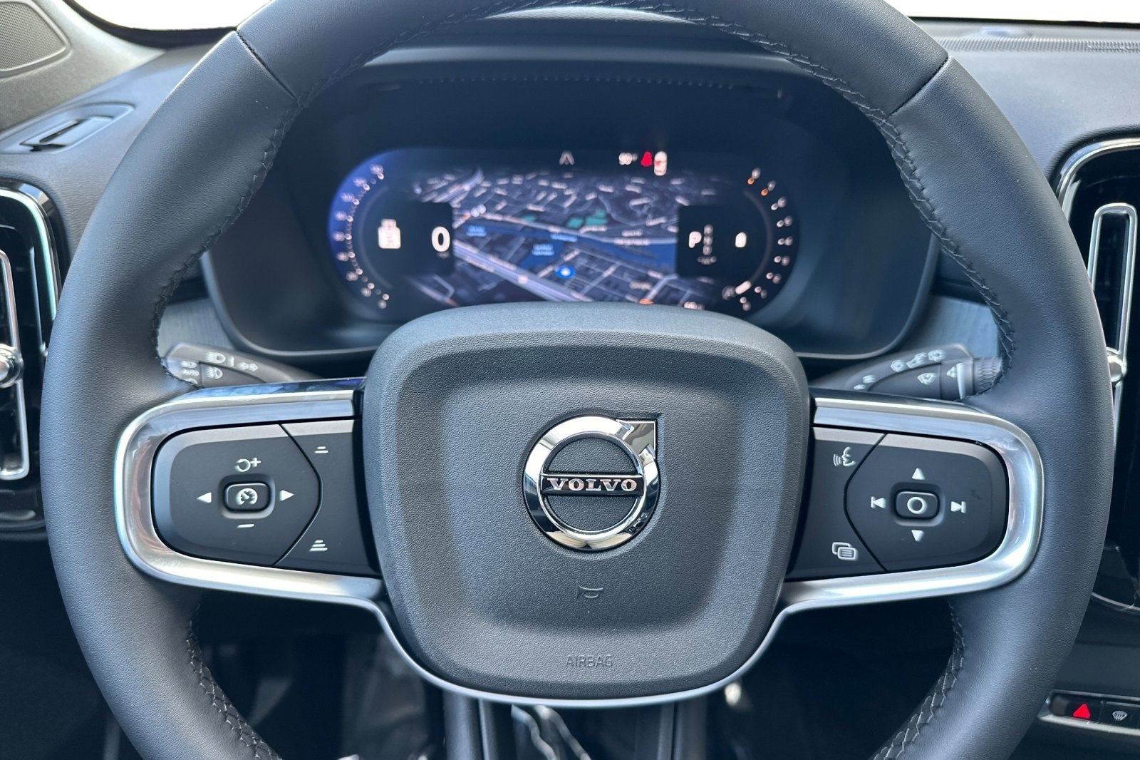 New 2026 Volvo XC40 B5 Ultra w/ Protection Package Premier image 25