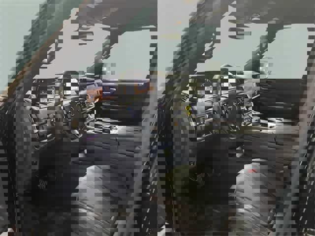 New 2025 Nissan Armada SL w/ Captain's Chari Seat Package image 12