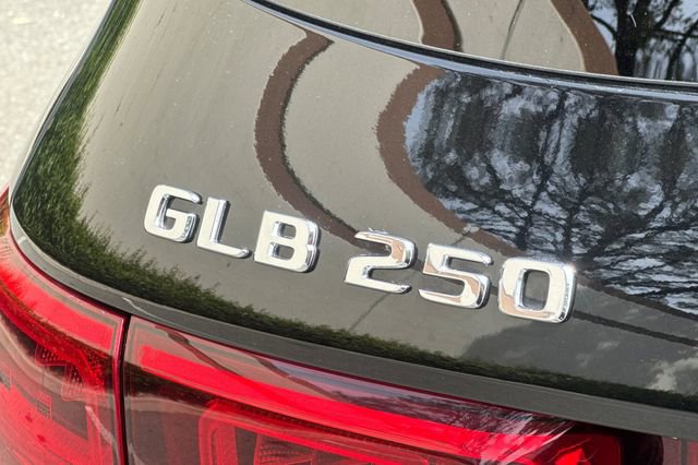 Used 2022 Mercedes-Benz GLB 250 image 50