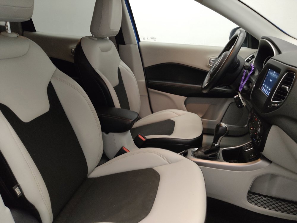 Used 2018 Jeep Compass Latitude w/ Popular Equipment Group FWD image 21