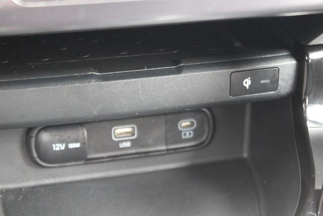 Used 2025 Kia Seltos SX image 10