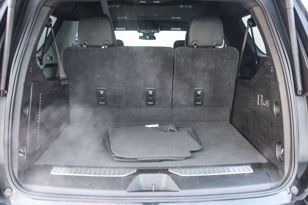 Used 2025 GMC Yukon XL Denali image 27