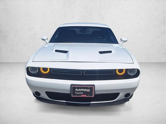 Used 2018 Dodge Challenger SXT RWD video 2