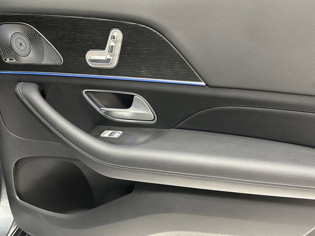 Certified 2024 Mercedes-Benz GLS 450 4MATIC image 19