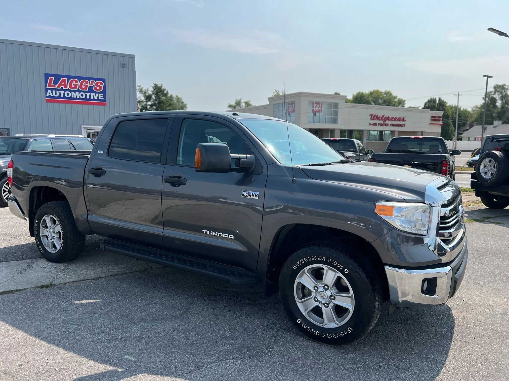 Used 2016 Toyota Tundra SR5 image 10