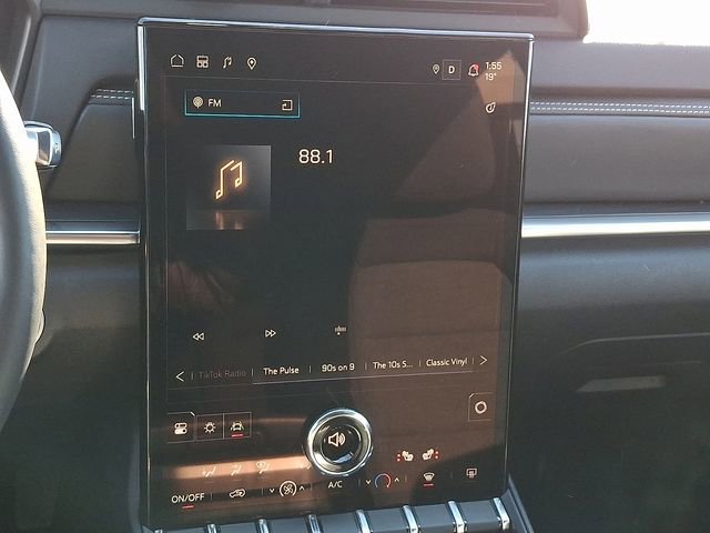 Certified 2025 GMC Terrain Elevation image 16