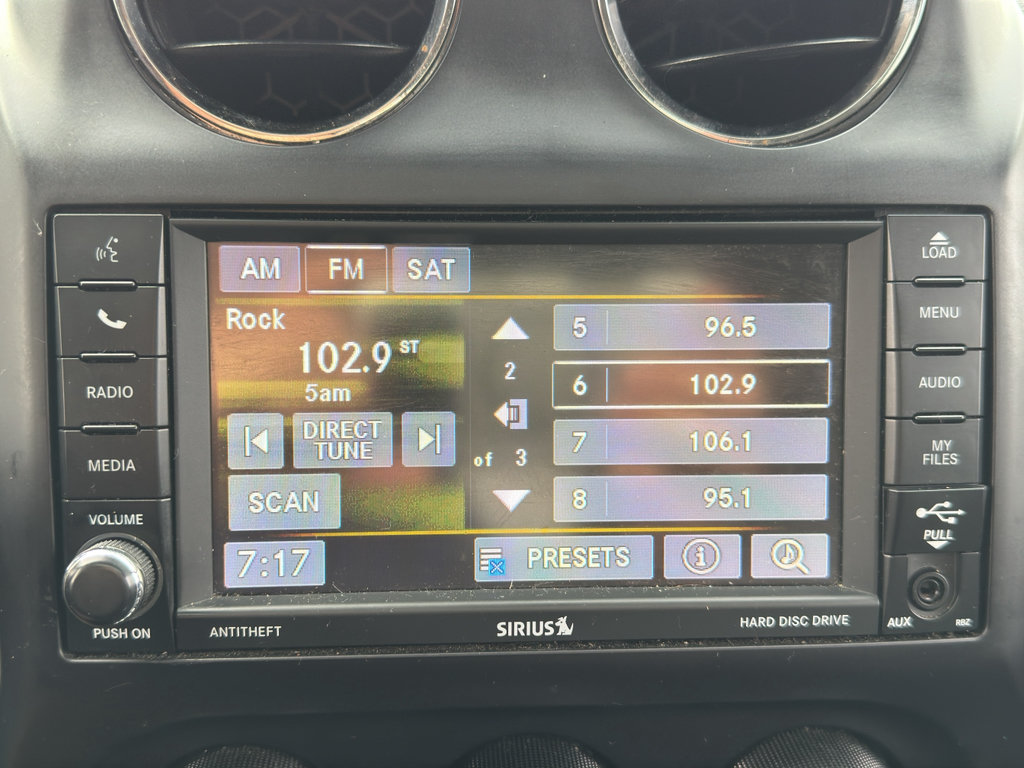 Used 2017 Jeep Compass High Altitude AWD/4WD image 12