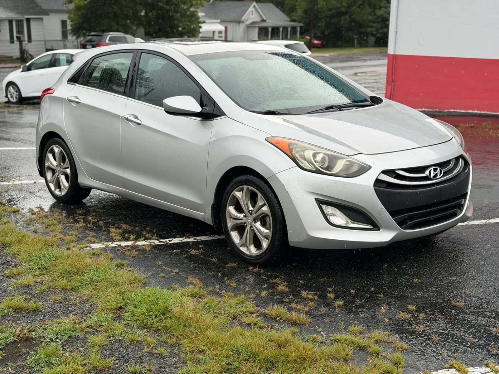 Used 2013 Hyundai Elantra GT w/ Touch & Go Pkg FWD image 3