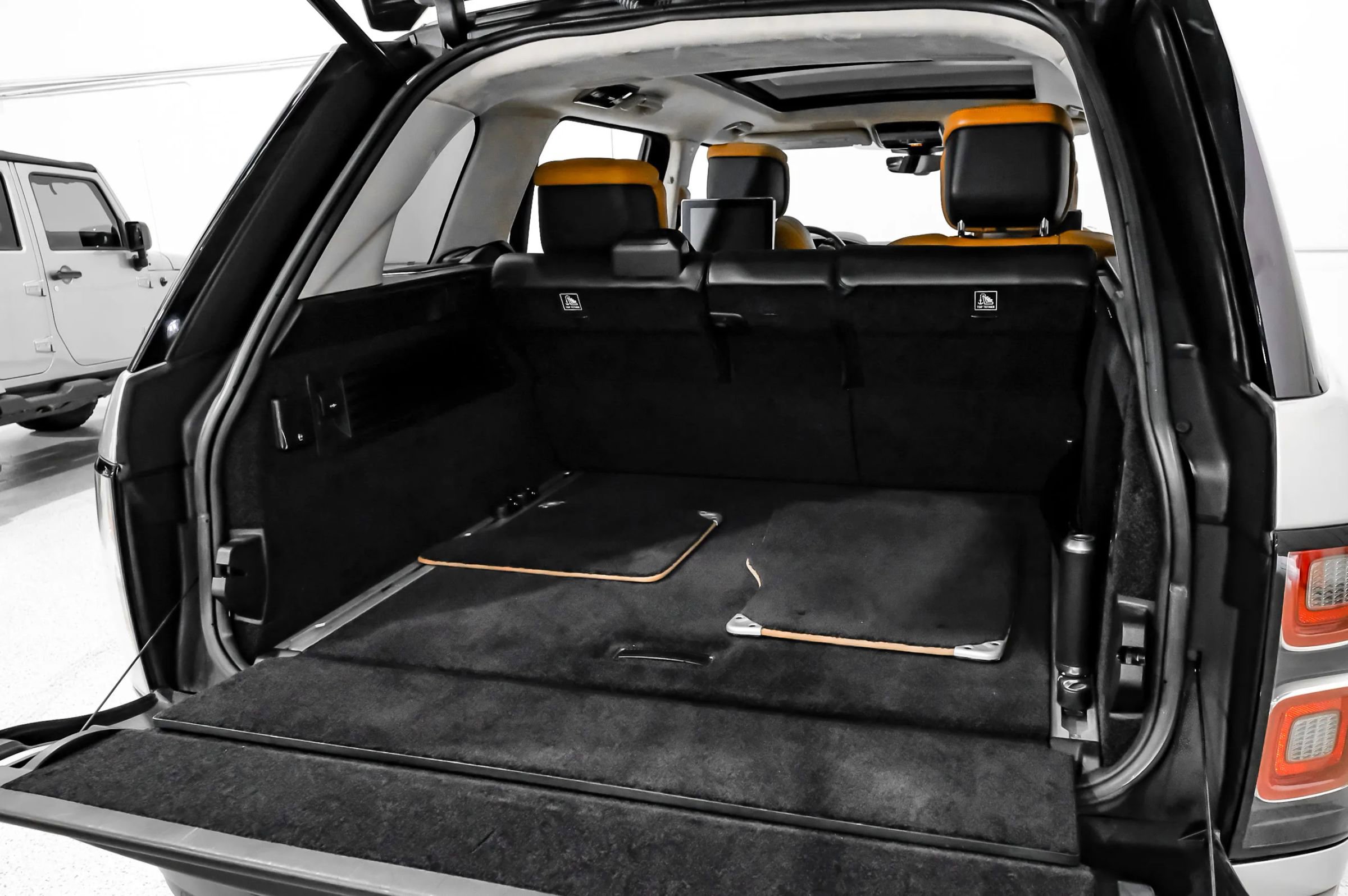 Used 2019 Land Rover Range Rover Long Wheelbase Autobiography image 60