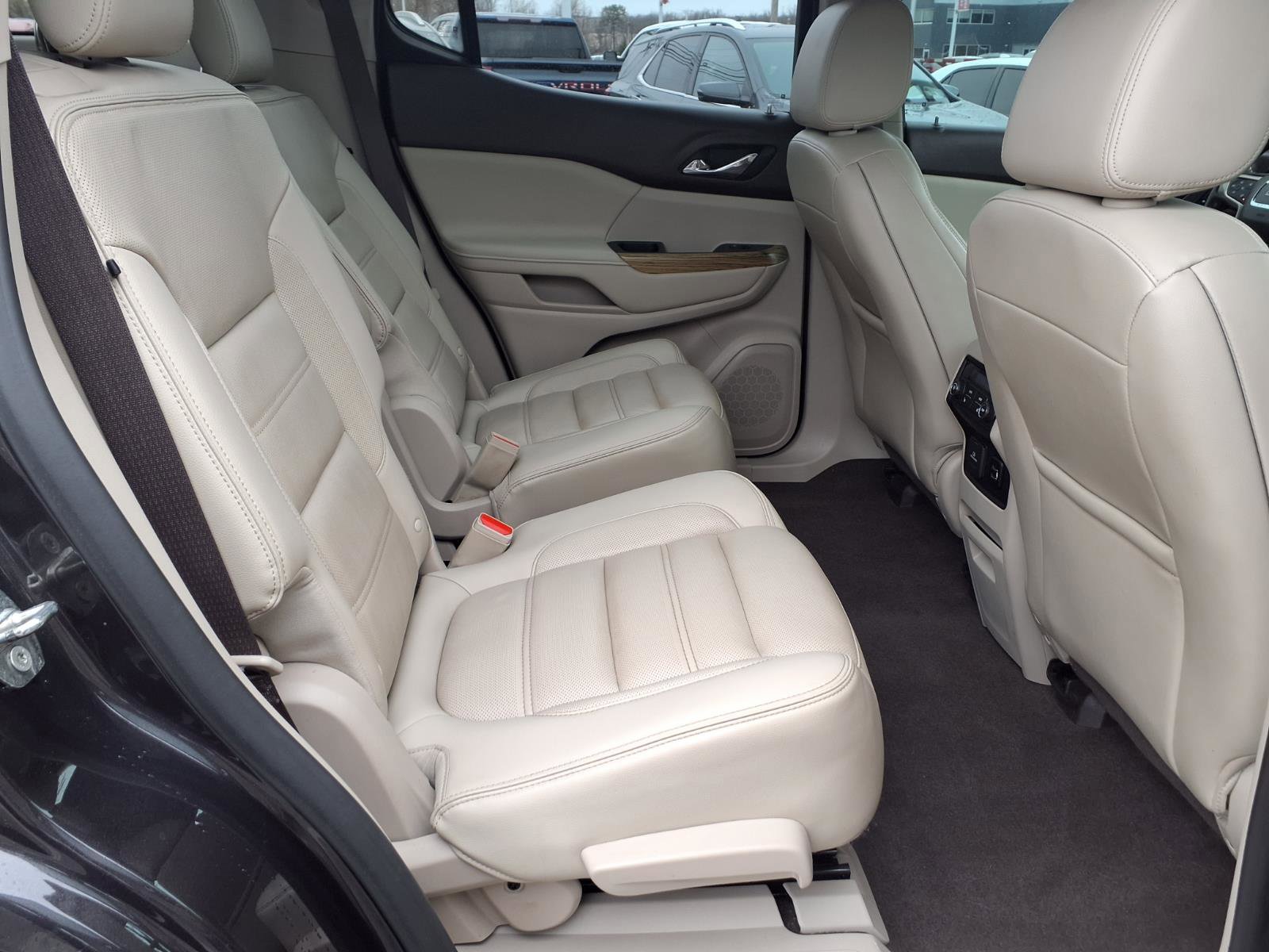 Used 2018 GMC Acadia Denali w/ Technology Package image 14