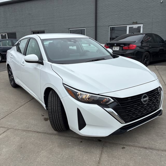 Used 2025 Nissan Sentra SV image 2