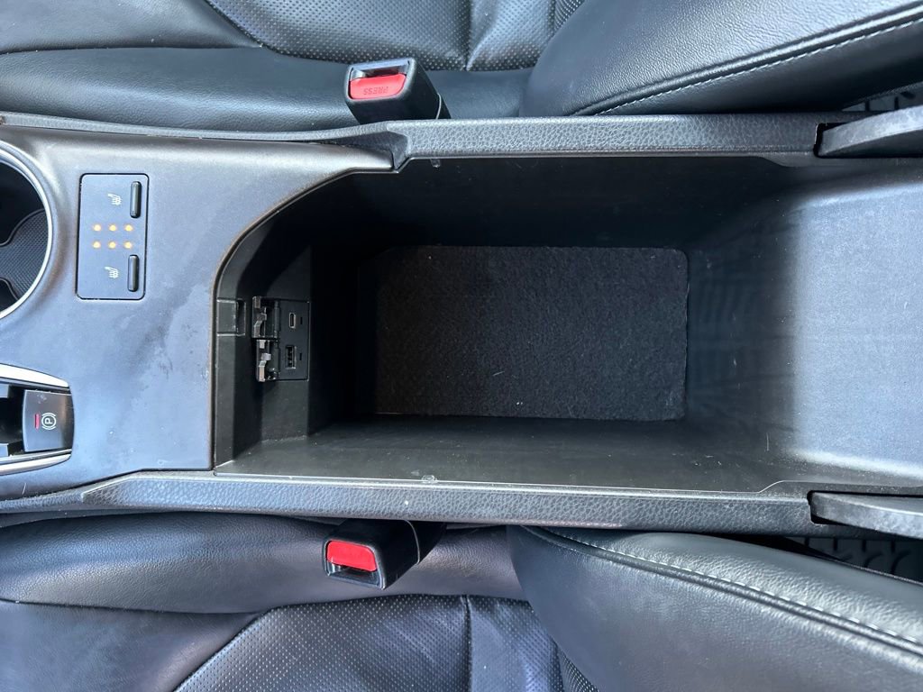 Used 2022 Toyota Camry XLE image 21