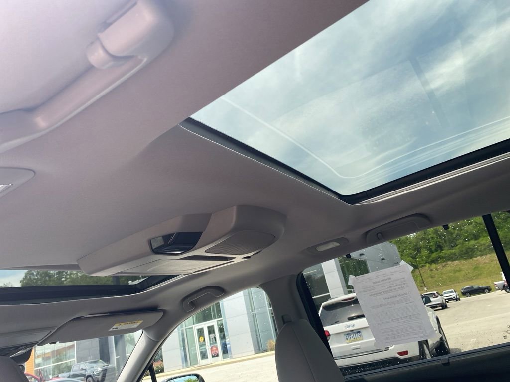 Used 2022 Honda Pilot Elite image 21