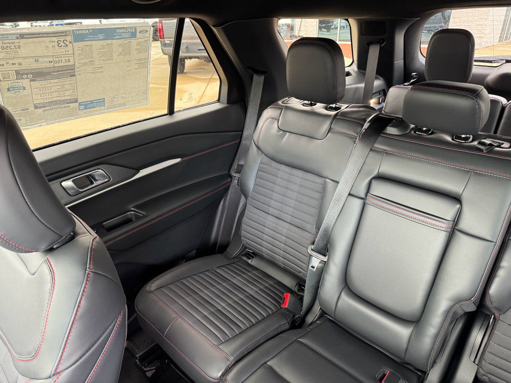 New 2026 Ford Explorer ST-Line w/ ST-Line Street Pack image 31