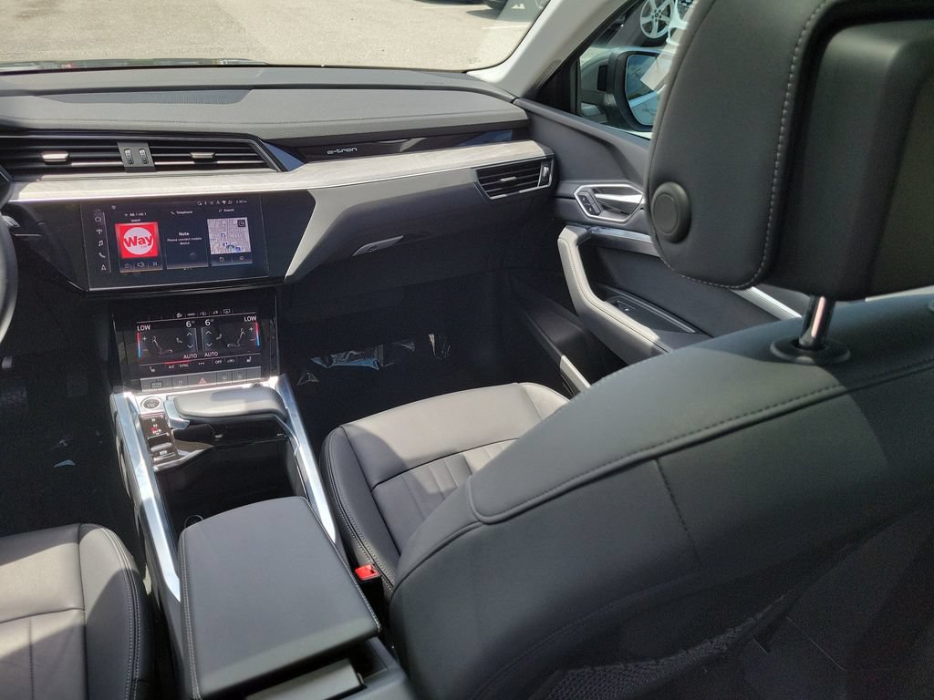 Certified 2024 Audi Q8 e-tron Premium AWD/4WD image 24
