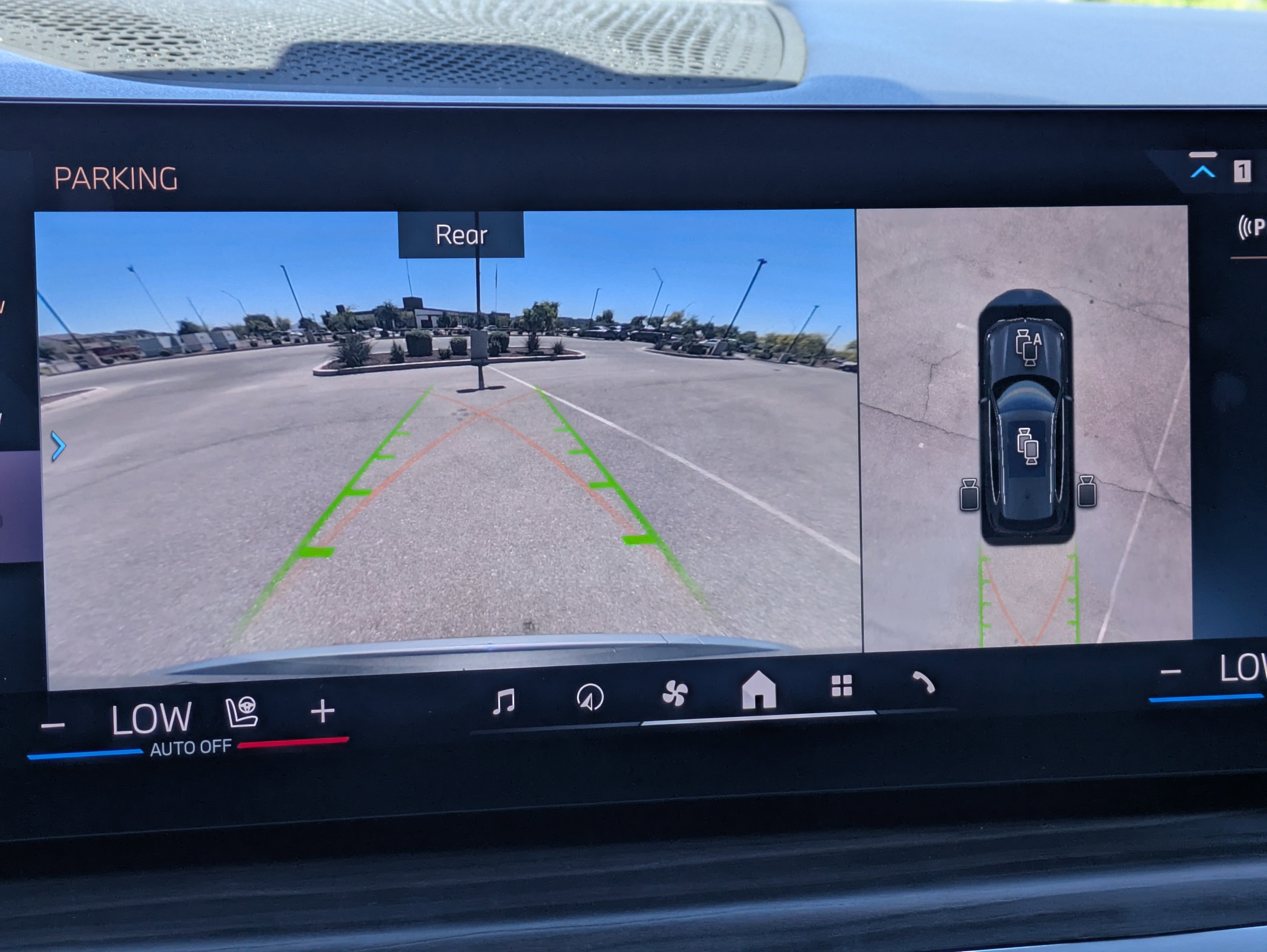 Used 2024 BMW X5 sDrive40i w/ Premium Package image 29