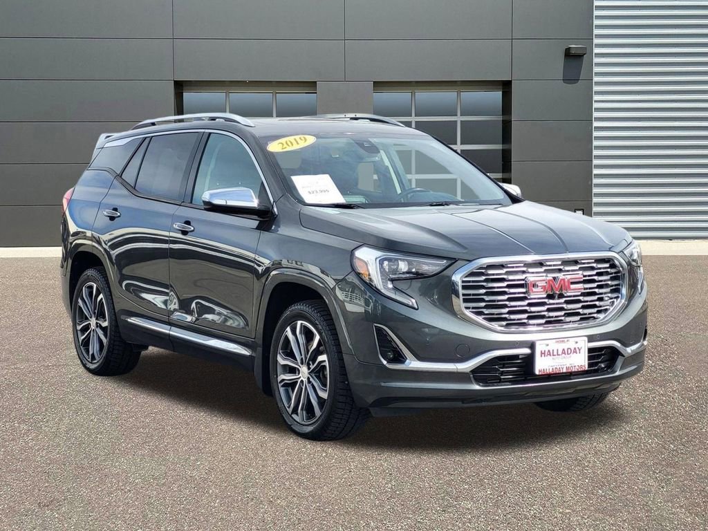 Used 2019 GMC Terrain Denali w/ Advanced Safety Package image 2
