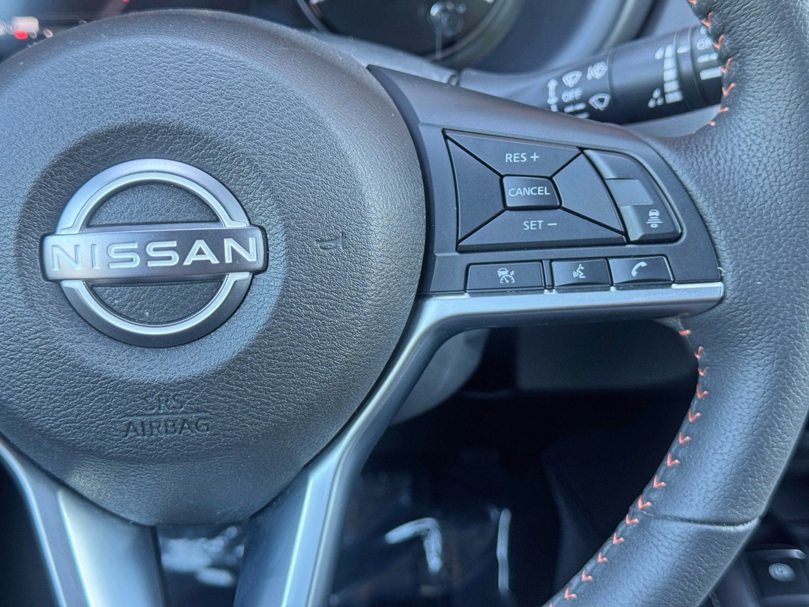 Used 2023 Nissan Kicks SR w/ SR Premium Package FWD image 20