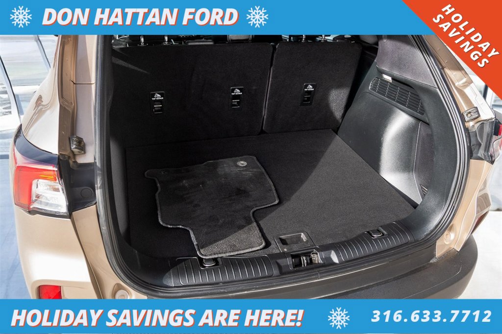 Used 2020 Ford Escape Titanium image 30