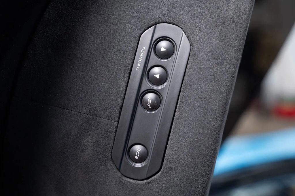 Used 2020 McLaren 600LT Spider image 44