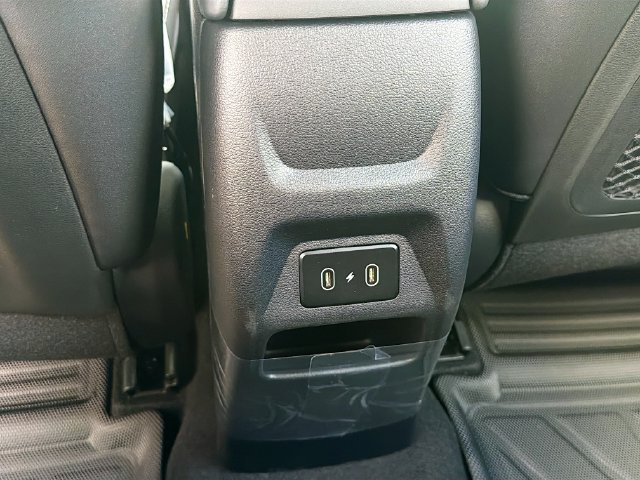 New 2026 Hyundai Venue SEL FWD image 25